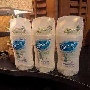 Secret Mineral Deodorant Natural Unscented 2.6 OZ Full Size Lot Of 3 NEW